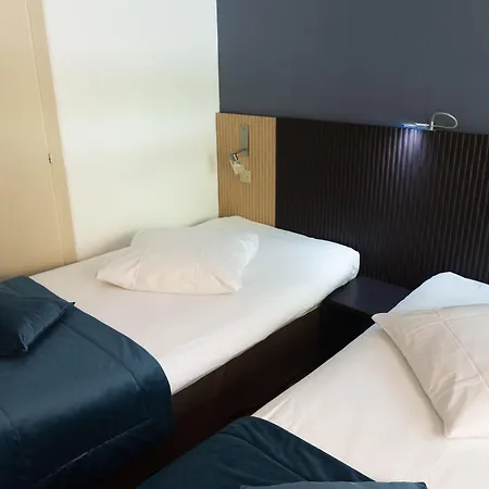 Bagatelle Paris Nord Roissy - Ex Inter-hotel Hotel 3*